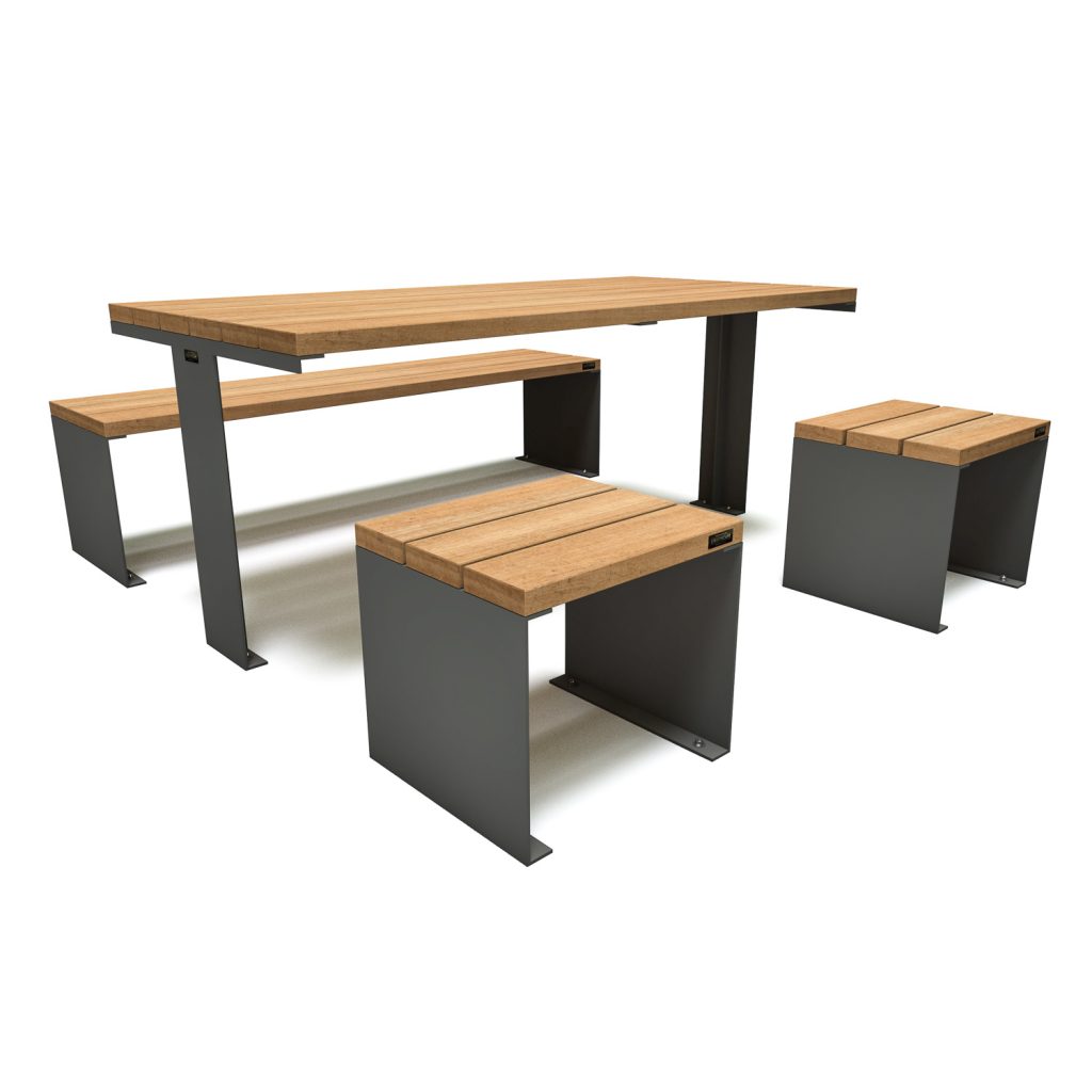 Mack accessible picnic set
